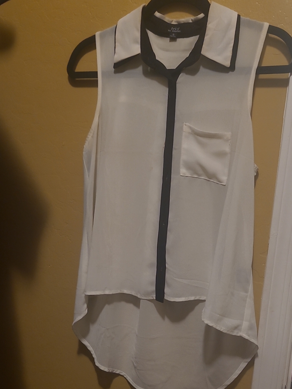 Iris Sleeveless Contrast-Trim White Blouse